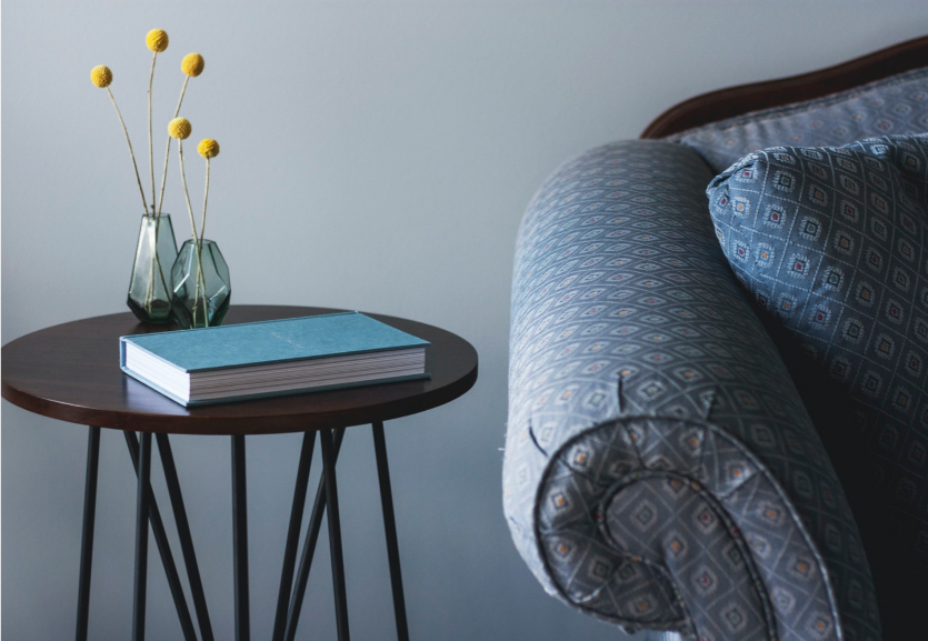 10 Essential Furniture Pieces for a Cozy Living Room